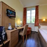 Haus Neugebauer-gaestehaus Garni
