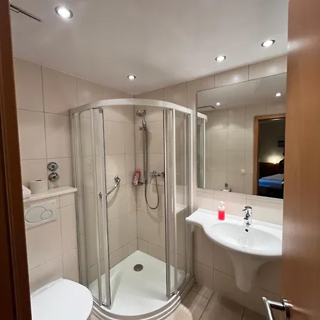 Haus Neugebauer-gaestehaus Garni