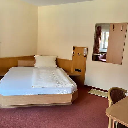 Haus Neugebauer-gaestehaus Garni Landhuis Johannisberg