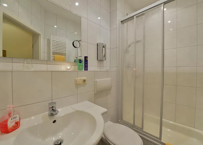 Hétvégi ház Haus Neugebauer-gaestehaus Garni *